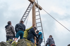 Bayronman-Kastenstein-Kreuz-aufstellen-00793