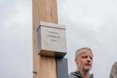 Bayronman-Kastenstein-Kreuz-aufstellen-00827