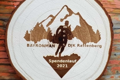 2021-11-13_Medaille-Spendenlauf-BayronmanMeetsDJKRattenberg