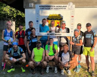 Was war eigentlich die letzten Tage so los bei Bayronman ?! Ruhig war es auf keinen Fall.
Hier ein paar Highlights
 
# einmal rund um den Hirschenstein 
# lauf zum Kastenstein - - - -  übrigens – am 08.09.2024 BERGMESSE am Kastenstein
# Bindl Franz finisht die Mitteldistanz in Podersdorf Austria Triathlon
# Bayerwaldmarsch – 50 km
# Jonas Deichmann bei seiner Challange 120 begleitet
 
Immer was los bei der Bayronmanfamilie 

Seh Ma uns am Sonntag zur Bergmesse ⛰️