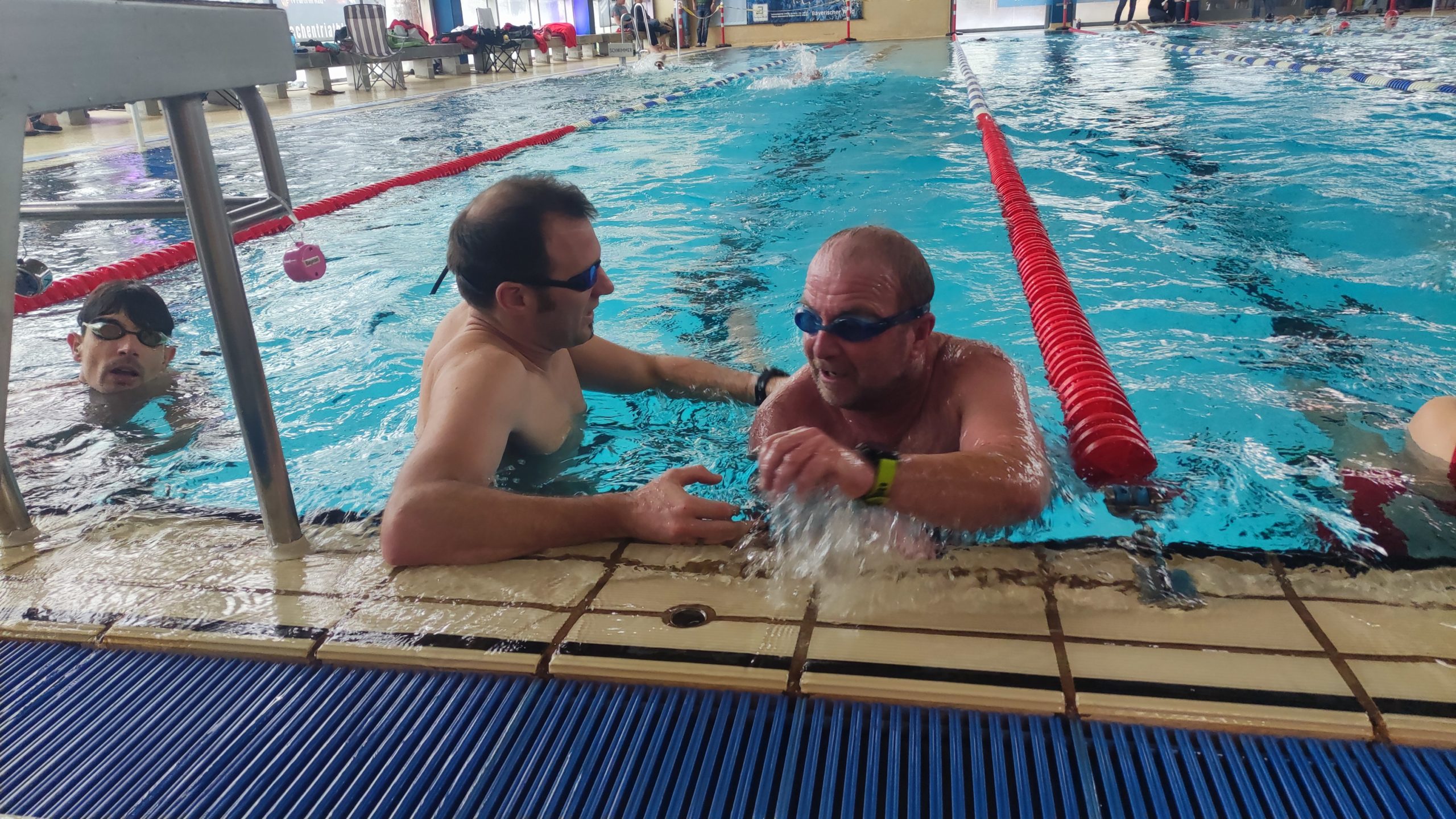 24-Stunden-Schwimmen für den guten Zweck